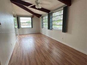 316 Briarwood Cir 417, Hollywood FL 33024