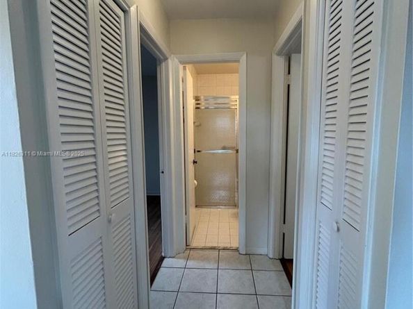 316 Briarwood Cir 417, Hollywood FL 33024