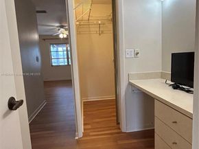 316 Briarwood Cir 417, Hollywood FL 33024