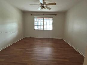 316 Briarwood Cir 417, Hollywood FL 33024