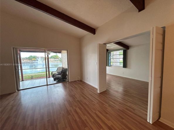 316 Briarwood Cir 417, Hollywood FL 33024
