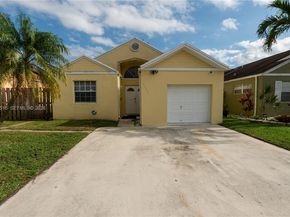 9936 W Daffodil Ln, Miramar FL 33025