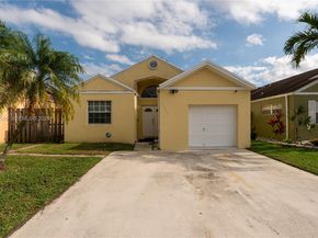 9936 W Daffodil Ln, Miramar FL 33025