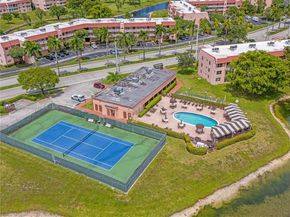 9460 Sunrise Lakes Blvd 309, Sunrise FL 33322