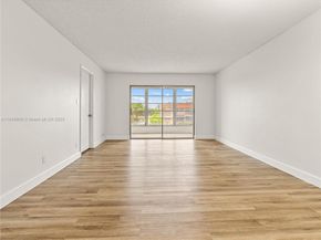 9460 Sunrise Lakes Blvd 309, Sunrise FL 33322