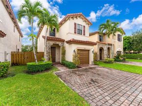 3708 NE 1st St, Homestead FL 33033