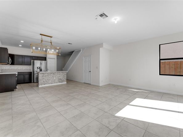 3708 NE 1st St, Homestead FL 33033