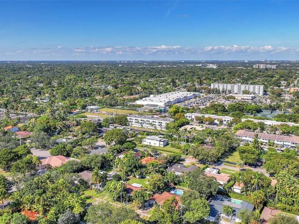 1285 NE 103rd St, Miami Shores FL 33138