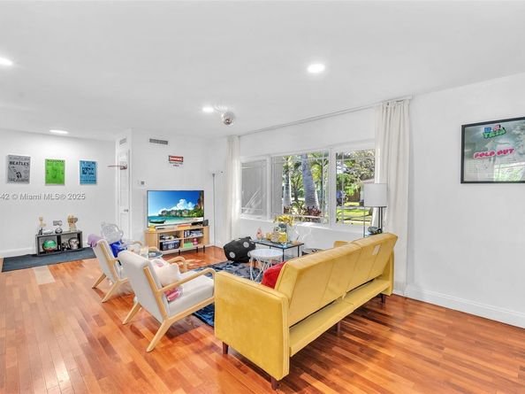 1285 NE 103rd St, Miami Shores FL 33138