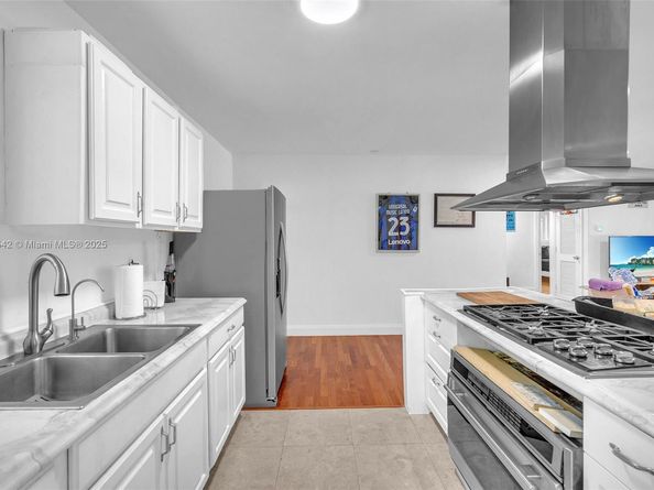 1285 NE 103rd St, Miami Shores FL 33138