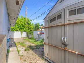 2930 NW 90th St, Miami FL 33147