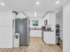 2930 NW 90th St, Miami FL 33147