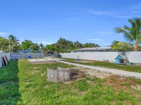 2930 NW 90th St, Miami FL 33147