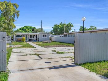 2930 NW 90th St