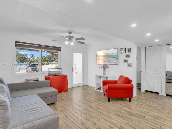 2930 NW 90th St, Miami FL 33147