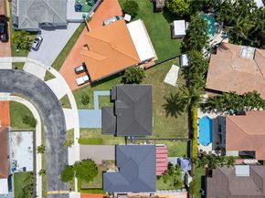 9576 SW 162nd Path, Miami FL 33196