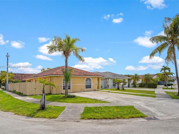 14300 SW 52nd St, Miami FL 33175
