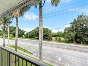 610 S Park Rd 351, Hollywood FL 33021