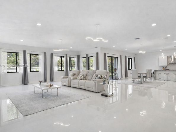 4406 SW 178th Ave, Miramar FL 33029