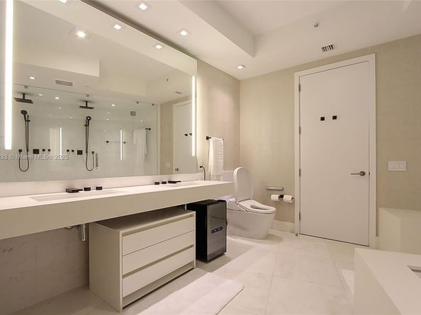 18555 Collins Ave 4605, Sunny Isles Beach FL 33160