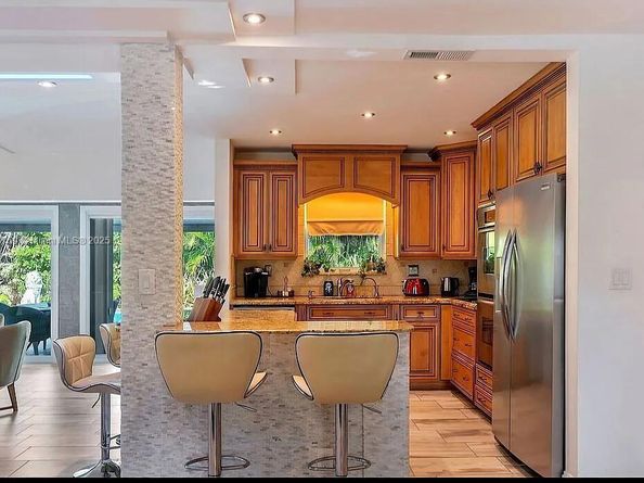 4521 NE 15th Ter, Oakland Park FL 33334