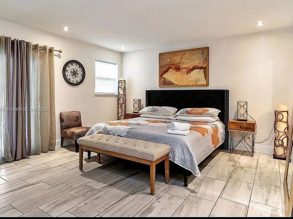 4521 NE 15th Ter, Oakland Park FL 33334