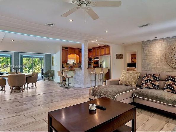 4521 NE 15th Ter, Oakland Park FL 33334