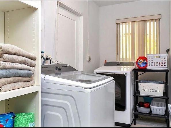 4521 NE 15th Ter, Oakland Park FL 33334