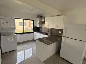 351 E 4th Ave 4, Hialeah FL 33010