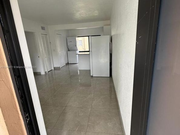 351 E 4th Ave 4, Hialeah FL 33010