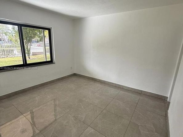 351 E 4th Ave 4, Hialeah FL 33010