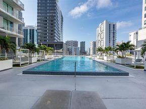 690 SW 1st Ct 1213, Miami FL 33130