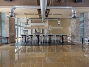 690 SW 1st Ct 1213, Miami FL 33130