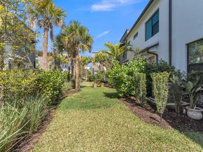 8351 NW 7th Ct, Plantation FL 33324