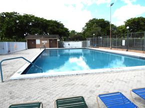 7431 NW 1st St 103, Margate FL 33063