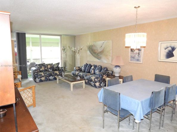7431 NW 1st St 103, Margate FL 33063