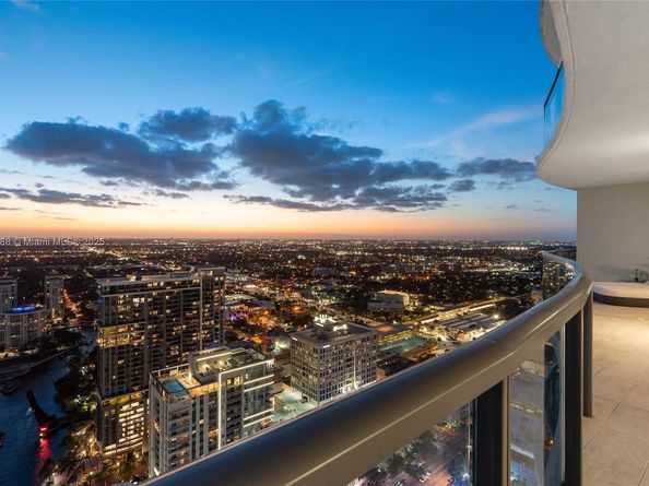 100 E Las Olas Blvd 3703, Fort Lauderdale FL 33301