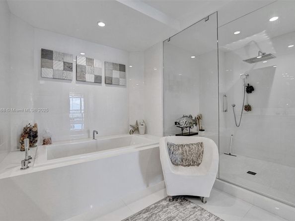 100 E Las Olas Blvd 3703, Fort Lauderdale FL 33301