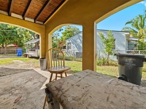 2516 Wiley Ct, Hollywood FL 33020
