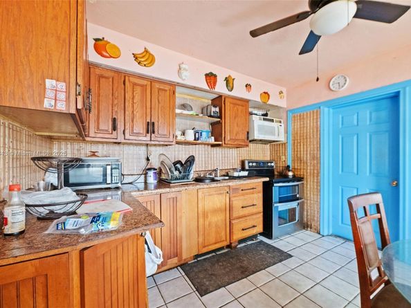 2516 Wiley Ct, Hollywood FL 33020