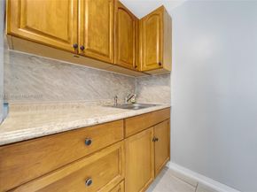 1621 Van Buren St, Hollywood FL 33020