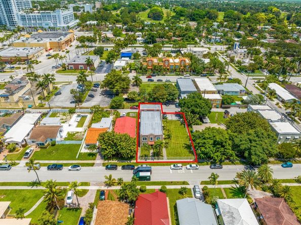 1621 Van Buren St, Hollywood FL 33020