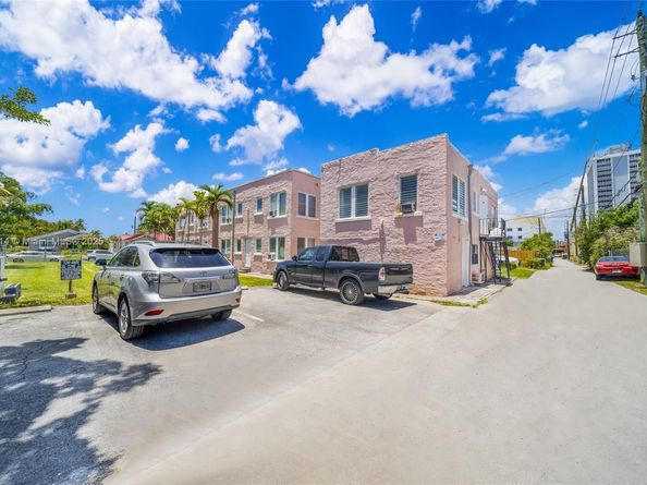 1621 Van Buren St, Hollywood FL 33020