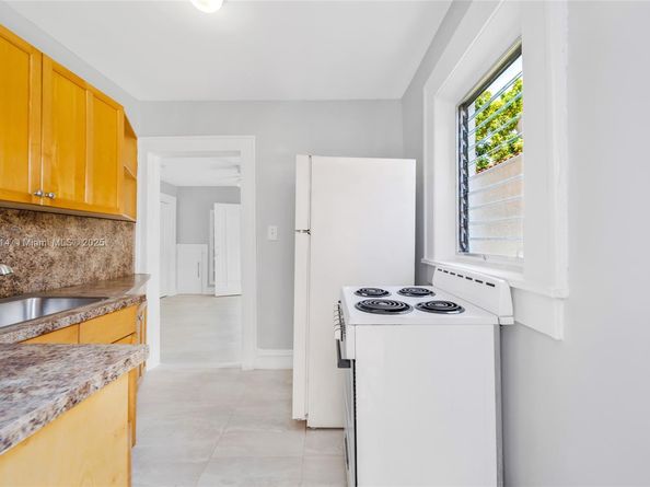 1621 Van Buren St, Hollywood FL 33020