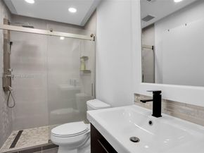 1611 Palermo Dr, Weston FL 33327