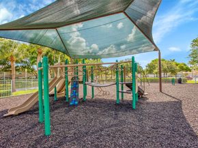 1611 Palermo Dr, Weston FL 33327