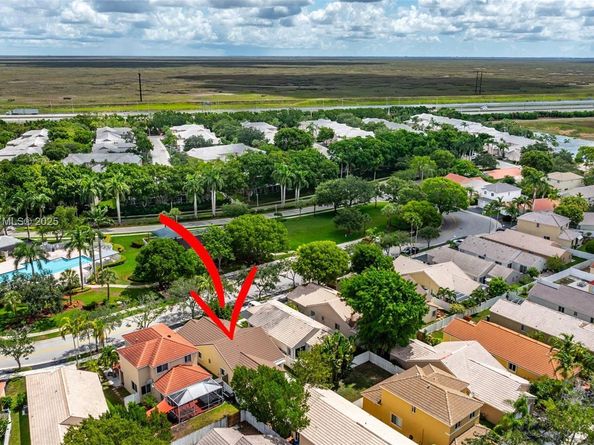 1611 Palermo Dr, Weston FL 33327