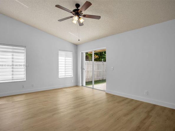 1611 Palermo Dr, Weston FL 33327