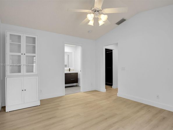 1611 Palermo Dr, Weston FL 33327