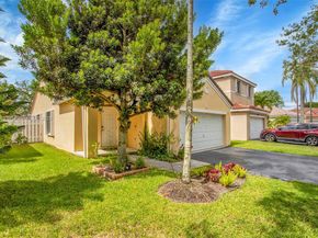 1611 Palermo Dr, Weston FL 33327